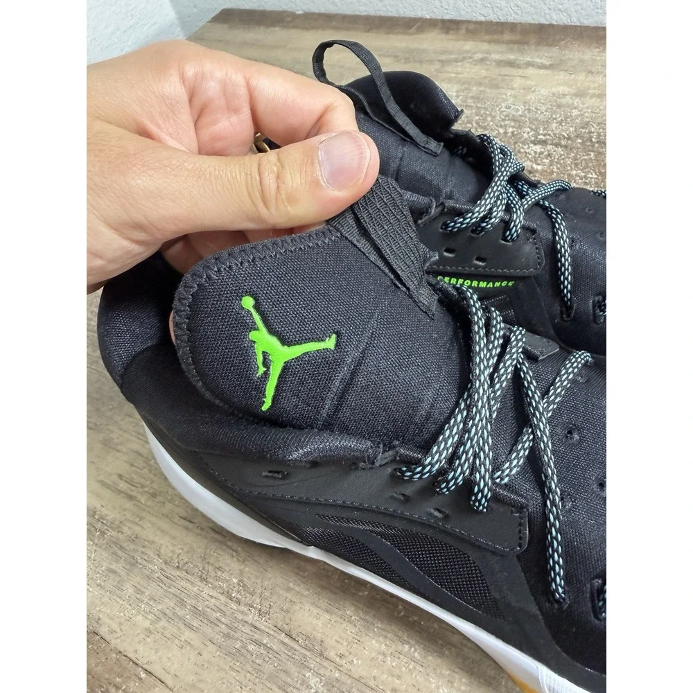 Jordan zoom separate